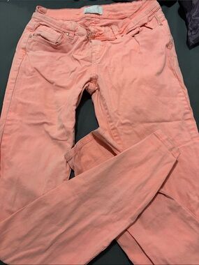 Women’s Skinny Jeans in Soft Coral Pink